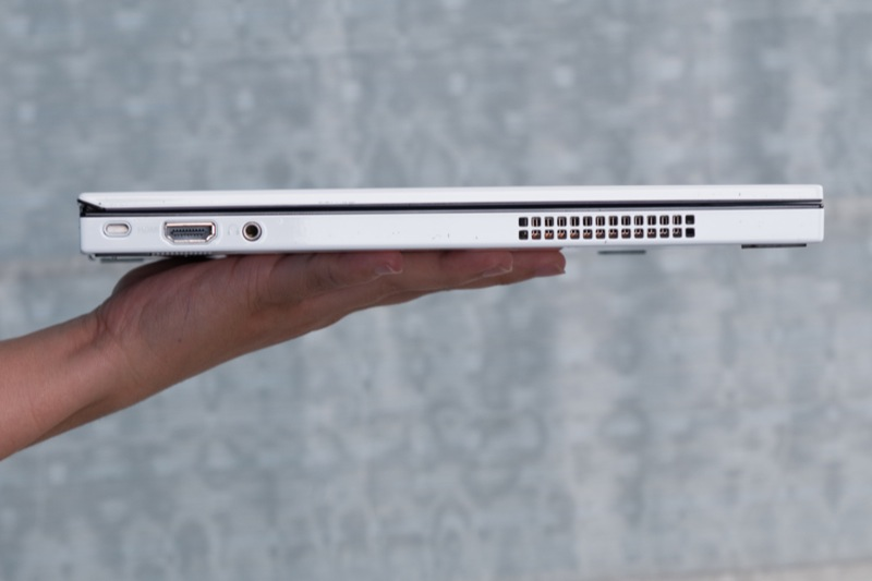Illustration for article titled Voodoo's Envy 133 Is Thinnest Notebook Alive; Based On Intel Metro Concept Laptop